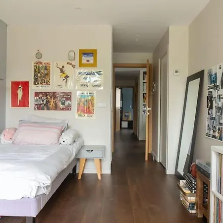 Seaside Escape In Issy-les-Moulineaux